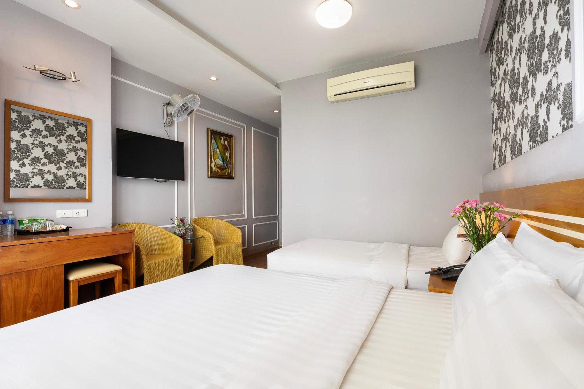 Lucky Star Hotel 266 De Tham Thành Pho Ho Chí Minh Esterno foto